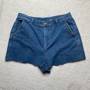 Liz Claiborne cropped soft denim shorts cut off size 14